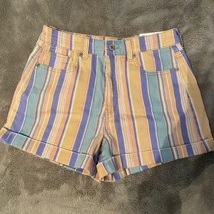 American Eagle mom shorts